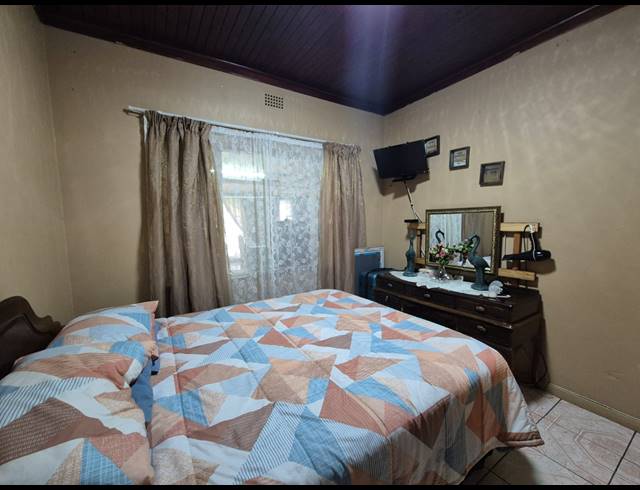4 BEDROOM HOUSE FOR SALE IN SASOLBURG EXT 12